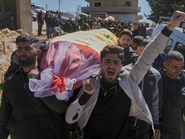 Os laços do IRGC iraniano com o Hezbollah aprofundam as tensões na política libanesa
