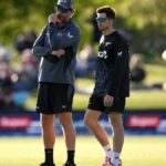 Os treinadores da Nova Zelândia, Oram e Ronchi, devem perder as séries da África do Sul e Bangladesh para cumprir os compromissos do PSL