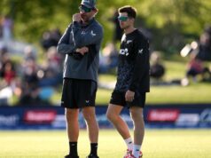 Os treinadores da Nova Zelândia, Oram e Ronchi, devem perder as séries da África do Sul e Bangladesh para cumprir os compromissos do PSL Os treinadores da Nova Zelândia, Oram e Ronchi, devem perder as séries da África do Sul e Bangladesh para cumprir os compromissos do PSL