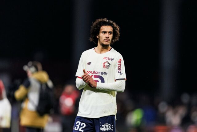 Os três maiores pontos fortes e estilo de jogo de Os três maiores pontos fortes e estilo de jogo de Ayyoub Bouaddi explorados em meio às ligações do Man Utd