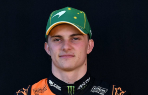 Oscar Piastri lidera segundo treino livre no Grande Prêmio da Austrália Oscar Piastri lidera segundo treino livre no Grande Prêmio da Austrália