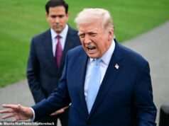 PETER HITCHENS: Podemos – e devemos – enfrentar Donald Trump. Antes que esta guerra destrua o mundo… O presidente Trump, um homem pequeno, sempre tenta enfrentar seus críticos, escreve Peter Hitchens