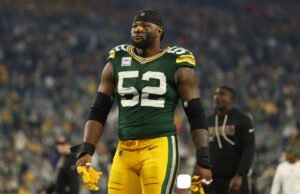 Packers x Cowboys: quem ganhou o acordo com Rashan Gary? Rashan Gary #52 of the Green Bay Packers looks on after the game against the Cincinnati Bengals at Lambeau Field on October 12, 2025 in Green Bay, Wisconsin.