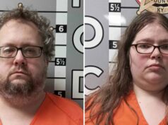 Pais são presos após supostamente trancarem filhos autistas não-verbais no armário Casal do Missouri é preso por negligência após manter crianças adotivas infestadas de piolhos em uma casa imunda