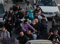 Pânico nos subúrbios de Beirute enquanto Israel lança ataques aéreos David Crowe