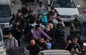 Pânico nos subúrbios de Beirute enquanto Israel lança ataques aéreos David Crowe