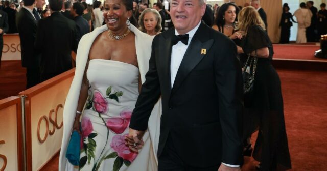 Para 2026, a Netflix está dobrando a aposta em narrativas e comédias originais
