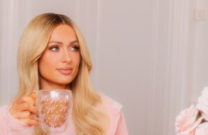 Paris Hilton acha que deveríamos ter mais brilho no café da manhã Paris Hilton gosta de seus cremes International Delight.