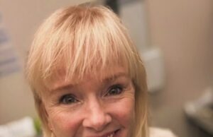 Parteira britânica viúva enfrenta deportação do Canadá por causa de teste de inglês Heather Gilchrist pode ser deportada do Canadá de volta ao Reino Unido por causa de um erro no teste de inglês em seu pedido de imigração