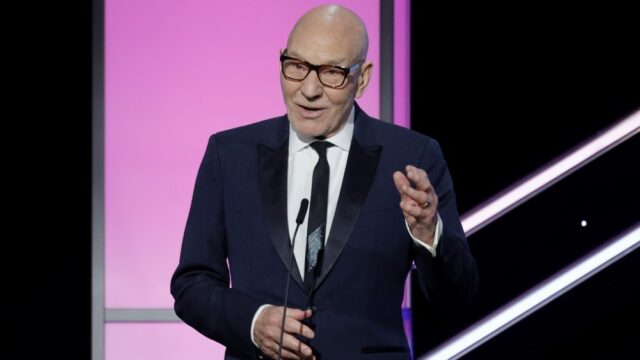 Patrick Stewart lê todos os 156 sonetos de Shakespeare em novo audiolivro
