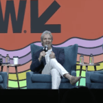 Peacock lançará avatar de Andy Cohen com tecnologia de IA para guiar os espectadores pela biblioteca ‘Bravo-verse’