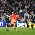 Pênalti tardio de Yamal vale empate do Barcelona em Newcastle na Liga dos Campeões