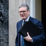 O Pentágono desabafou sua fúria contra Keir Starmer (foto saindo do número 10 da Downing Street) na segunda-feira por sua