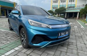 Perbandingan Biaya Mudik: Mobil Listrik vs Bensin, Siapa Lebih Irit? Perbandingan Biaya Mudik: Mobil Listrik vs Bensin, Siapa Lebih Irit?