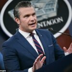 Pete Hegseth declara que “a guerra é um inferno” com uma mensagem de grito de guerra para os guerreiros dos EUA “treinados para matar”: “Este é o seu momento”