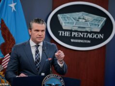 Pete Hegseth explode com a ‘Síndrome de Perturbação de Trump’ ao afirmar que a guerra no Irã é um sucesso esmagador O secretário de Defesa dos EUA, Pete Hegseth, realiza uma reunião informativa com o presidente do Estado-Maior Conjunto, general Dan Caine, em meio à guerra EUA-Israel contra o Irã, no Pentágono em Washington, DC, EUA, 19 de março