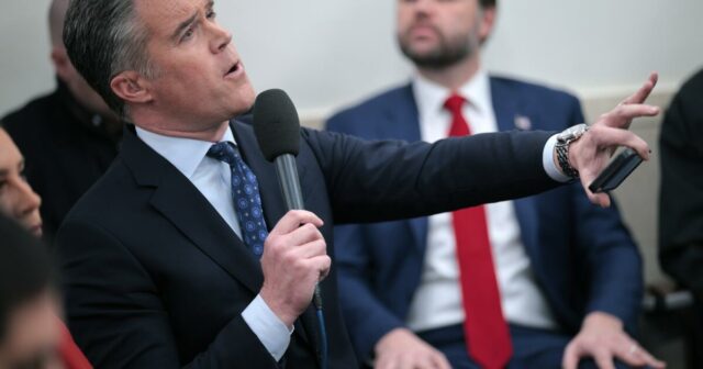 Peter Alexander está deixando a NBC News para se juntar Peter Alexander está deixando a NBC News para se juntar ao MS NOW como âncora