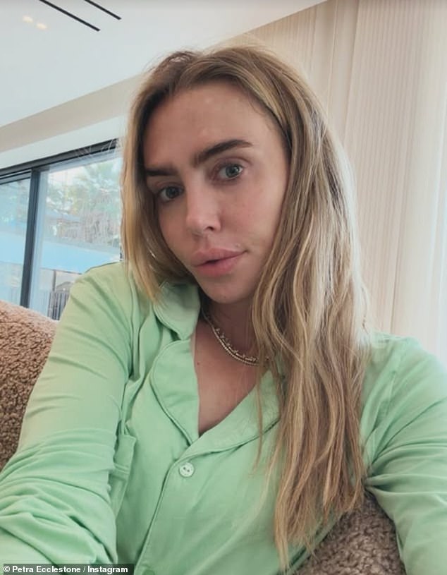 Petra Ecclestone afirma que “o mundo está esperando a quebra Petra Ecclestone compartilhou sua última opinião sobre os ataques de mísseis iranianos que assolam Dubai, alegando que a crise é semelhante à cobiça