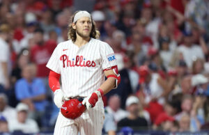 Phillies 3B Alec Bohm supostamente processa seus pais em US $ 3 milhões, alegando que eles desviaram dinheiro enquanto administravam suas finanças Download app from appStore