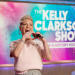 Pink se apresenta como apresentadora convidada de 'The Kelly Clarkson Show' por este motivo especial