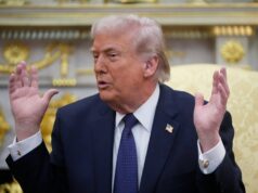 ‘Pior cenário’: Trump pondera substituir Khamenei como líder do Irão 'Pior cenário': Trump pondera substituir Khamenei como líder do Irão