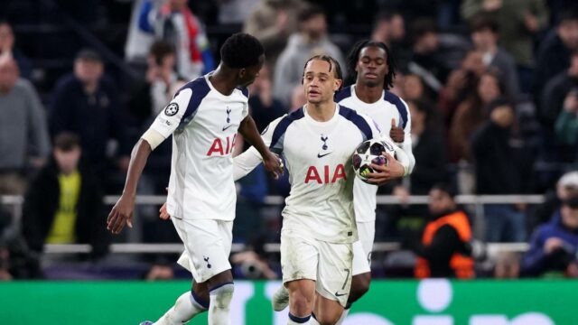 Placar AO VIVO Tottenham Hotspur x Nottingham Forest, Premier League 2025-26: escalações iniciais, atualizações da partida
