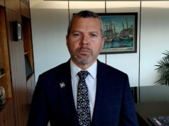 ‘Podemos segurar o navio, mas não podemos garantir uma vida humana.’ 'Podemos segurar o navio, mas não podemos garantir uma vida humana.'