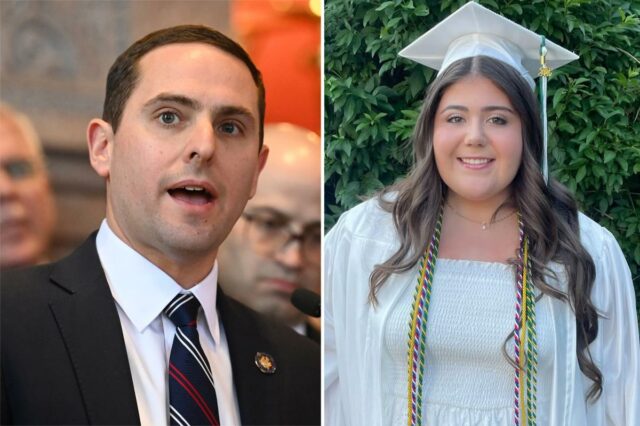 Polêmico de Nova York destrói sistema de imigração 'claramente quebrado' Deputado Matt Slater falando em entrevista coletiva.