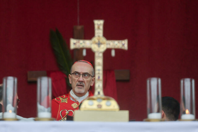 Polícia israelense proíbe padre do Santo Sepulcro de Jerusalém no Polícia israelense proíbe padre do Santo Sepulcro de Jerusalém no Domingo de Ramos