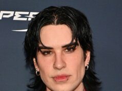 Policiais prendem mulher do lado de fora da casa do YouTuber Jake Webber em Los Angeles jake-webber-main-getty-1