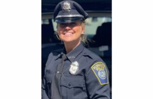 Policial de Plymouth, Samantha Pelrine, acusada de abuso sexual de anos, colocada em licença Yahoo news home