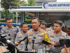 Polisi Minta Pemudik Utamakan Keselamatan, Tak Bawa Barang hingga Sobrecarga Polisi Minta Pemudik Utamakan Keselamatan, Tak Bawa Barang hingga Sobrecarga
