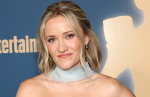 Por que Emily Osment não está no especial do 20º aniversário de ‘Hannah Montana’ Elenco de Hannah Montana - Onde eles estão agora - Miley Cyrus Emily Osment Mitchel Musso e mais