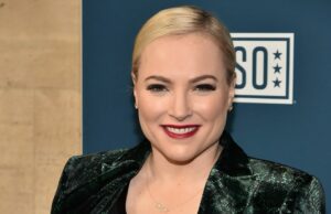 Por que Meghan McCain diz que se arrepende de ter apoiado a legislação pró-maconha Meghan McCain critica a reformulação da marca de Meghan Markle, Eu não a suporto 015