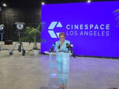Por que a prefeita Karen Bass apareceu para o corte da fita do Cinespace Studios e o que isso significa para Hollywood Por que a prefeita Karen Bass apareceu para o corte da fita do Cinespace Studios e o que isso significa para Hollywood