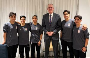 Por que a tagarela Megan Rapinoe não usa seu megafone para o time de futebol feminino do Irã? Por que a tagarela Megan Rapinoe não usa seu megafone para o time de futebol feminino do Irã?