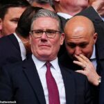 Keir Starmer foi ontem à noite acusado de encobrimento depois de não contar ao público sobre um ataque com mísseis iranianos a um território ultramarino britânico.