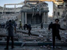 Porque é que os EUA e Israel bombardearam mais de 75 instalações policiais iranianas? Imagens de satélite fornecidas pela Planet Labs mostram a destruição completa da 11ª Base de Investigação Criminal no sul de Teerã entre 26 de fevereiro e 6 de março de 2026.