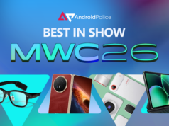 Prêmio Best of MWC 2026 do Android Police Lenovo AI Workmate sentado em uma mesa