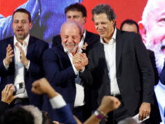 Presidente do Brasil critica os EUA por pensarem que ‘eles são os donos do mundo’ Presidente do Brasil critica os EUA por pensarem que 'eles são os donos do mundo'