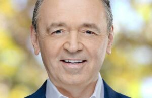 Presidente do Disneyland Resort, Thomas Mazloum, nomeado chefe dos parques Presidente do Disneyland Resort, Thomas Mazloum, nomeado chefe dos parques