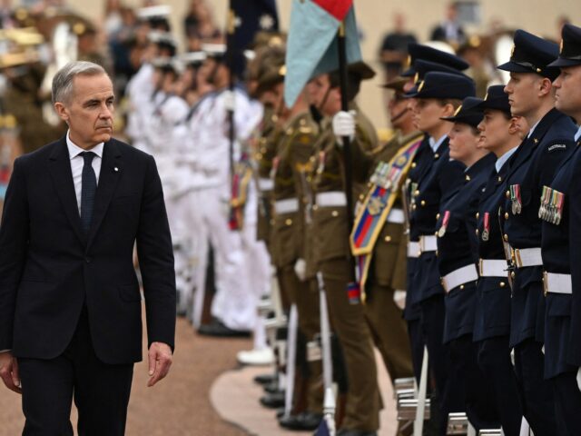 Primeiro-ministro do Canadá, Carney, diz ser incapaz de descartar papel militar na guerra com o Irã
