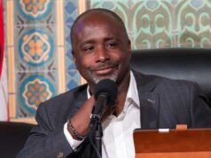 Principais políticos de Los Angeles quebram o silêncio sobre a alegação extraordinária de “parada de trânsito racista” Principais políticos de Los Angeles quebram o silêncio sobre a alegação extraordinária de “parada de trânsito racista”