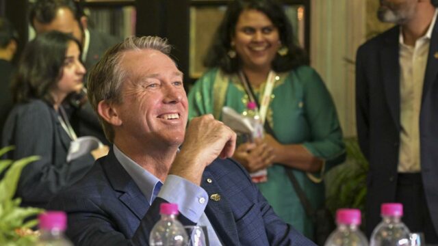 Quando Glenn McGrath transformou uma viagem de elevador em Mumbai em uma piada
