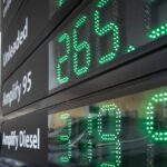 Posto de gasolina genérico em Sydney. Combustível, diesel, sem chumbo, petróleo, postos de gasolina, preços, inflação, guerra, conflito, Irã. Posto de gasolina Ampol Chatswood East. Sexta-feira, 27 de março de 2026 Foto AFR Louie Douvis