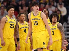 Quem Michigan joga no March Madness? Os primeiros quatro fornecem atualização de suporte Michigan Wolverines players against Purdue Boilermakers