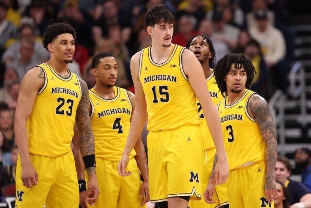 Michigan Wolverines players against Purdue Boilermakers