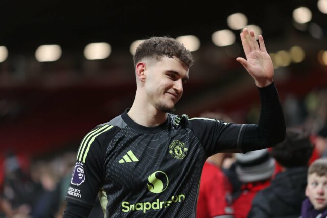 Quem é Cameron Byrne-Hughes? Goleiro do Man Utd que fez sua estreia nos sub-18 como ala
