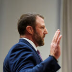 Quem é Markwayne Mullin, o novo chefe de segurança interna de Trump?