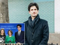 Quem é o verdadeiro Schlossberg – um político sério, um fantasista, um troll da Internet ou os três? Quem é o verdadeiro Schlossberg – um político sério, um fantasista, um troll da Internet ou os três?